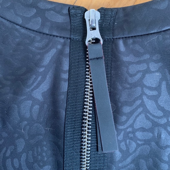 LULULEMON 🍋- Long Sleeved Top - Picture 15 of 15